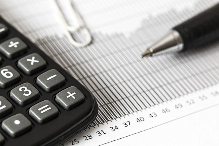 Calculatrice et relevé : comparer le TAEG et le coût total d'un regroupement de crédits